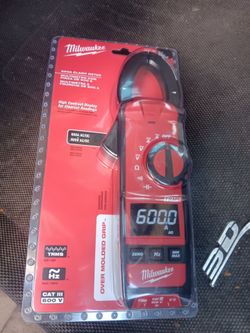New milwaukee 600 Clamp meter
