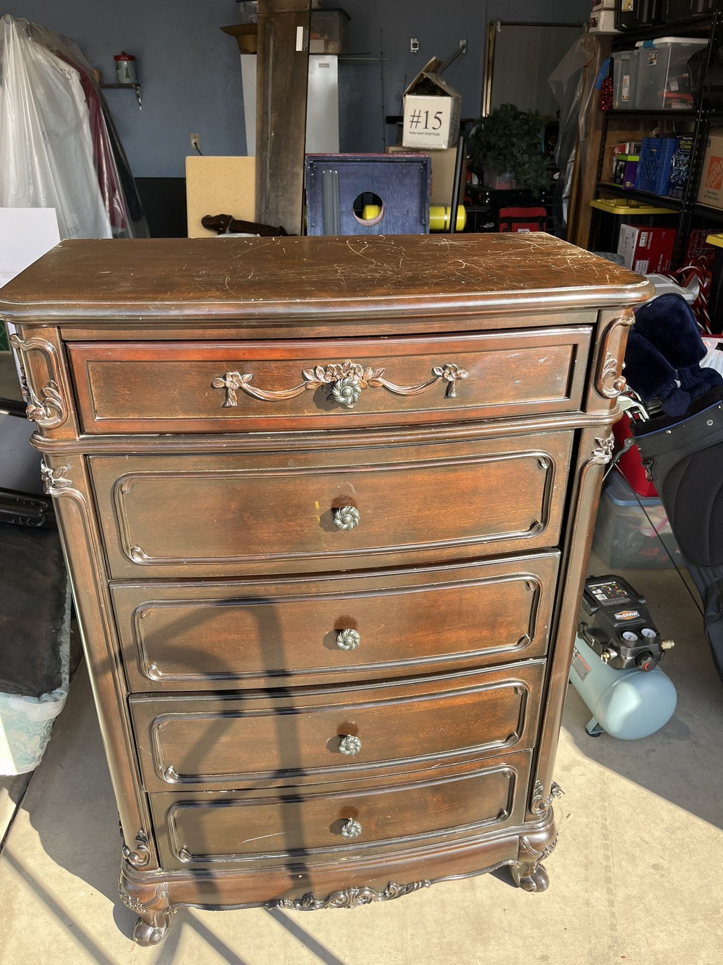 Dresser