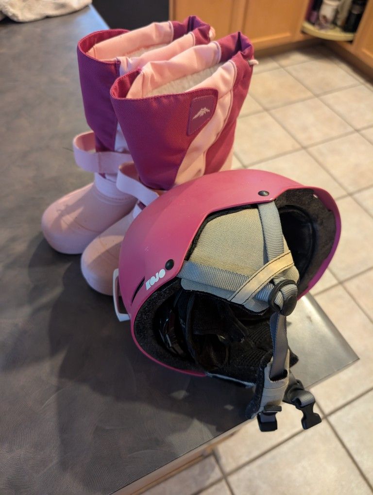 Kids Snow Boots & Helmet