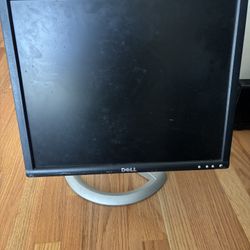 ** DELL 1905FP UltraSharp 19" LCD Monitor VGA DVI-D w/4-Port USB Hub