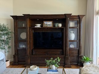 Large Solid Wood Entertainment Center / Media Cabinet – Beautiful Condition