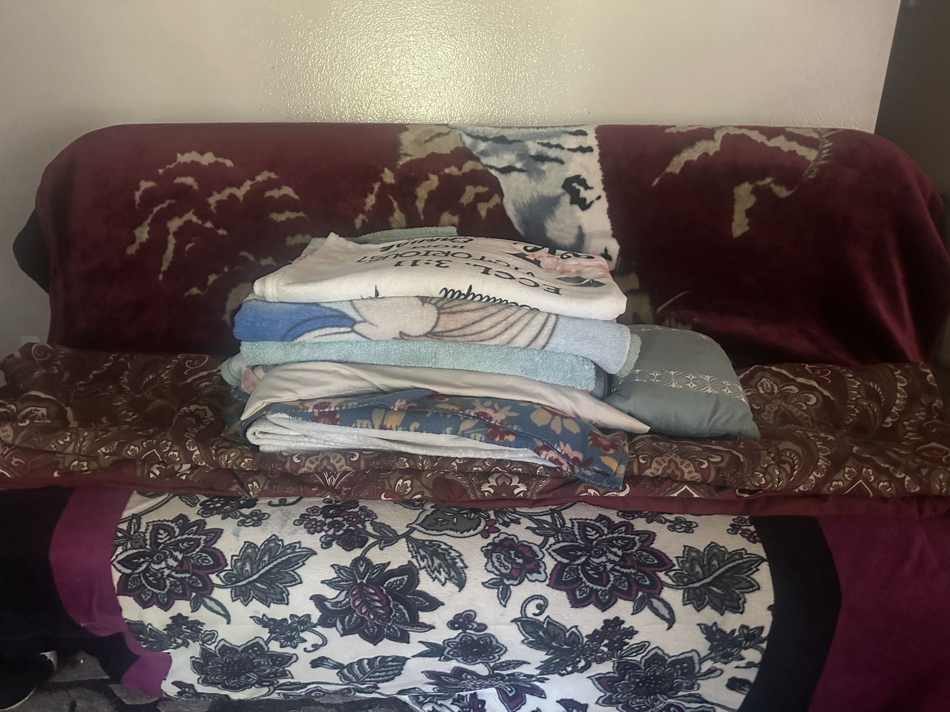 FUTON (FULL SIZED)