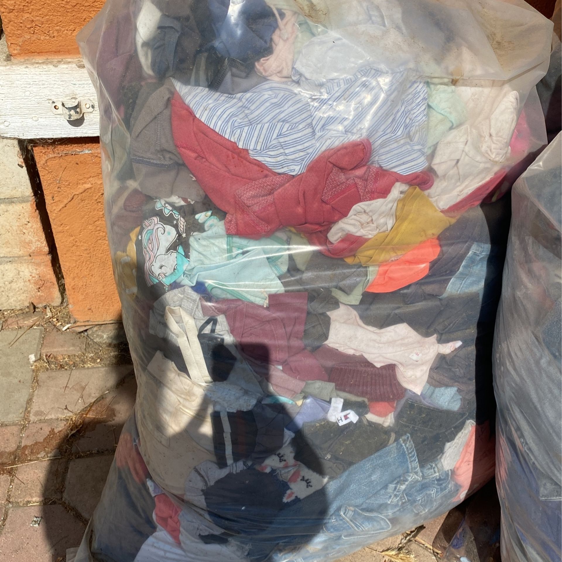 Free Clothes for Sale in Riverside County, CA OfferUp