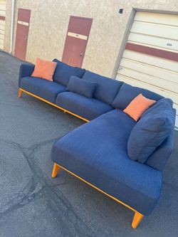 Really nice sectional couch
