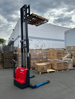 New Fully electric pallet forklift pallet stacker