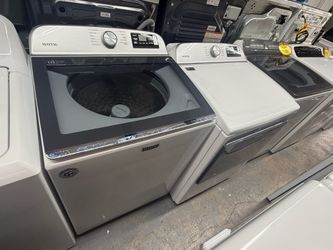 Maytag Large Capacity Agitator Washer & Dryer Set
