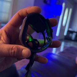 Garmin vívosmart 3, Fitness/Activity Tracker with Smart Notifications and Heart Rate Monitoring,