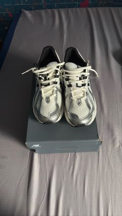 Grey Black New Balance 1906