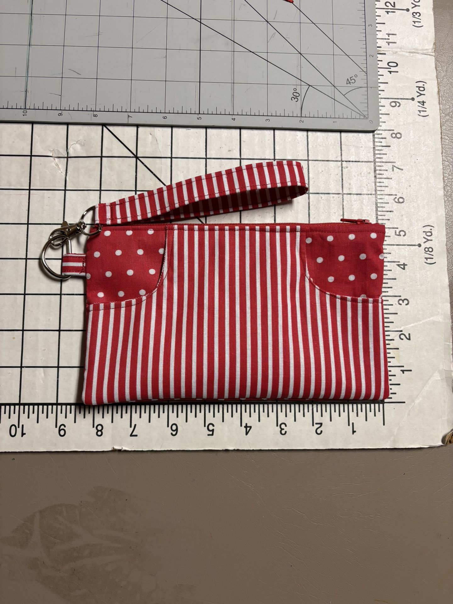 Wristlet Bag With Glasses Compartment - 5” X 8”