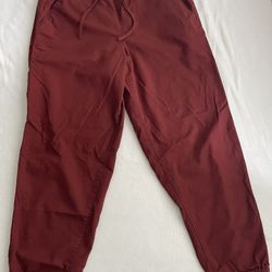 Levi’s Sport Pants Joggers. Size M