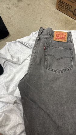 Men’s Levi’s 550 - W33, L 34
