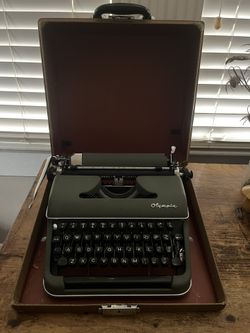 Typewriter - Olympia. werke west