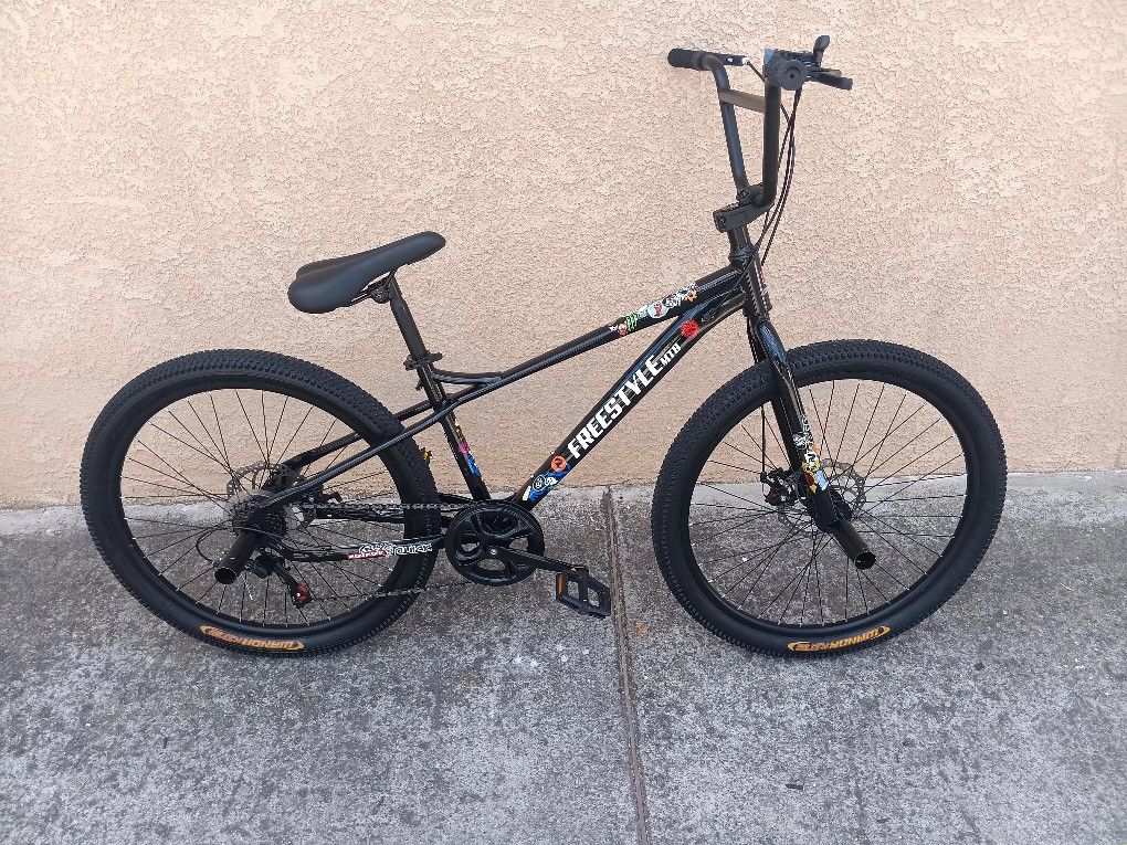MTB Freestyle 26 Inch BMX/ Mountain Bike 7 Speeds Dual Disc Brakes