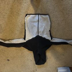 black and grey nike tech