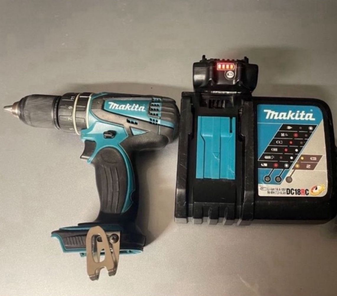 Makita XPH01Z Hammer Drill, Charger and Battery