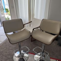 Bar Stools 