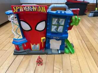 Spider-Man Portable Playset with Figure