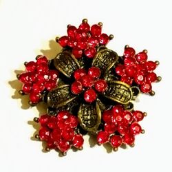 Gorgeous Brooch With Beautiful Deep Red Rhinestones