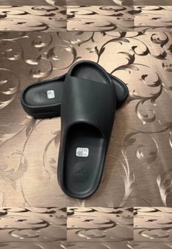 Yeezy Onyx Slides