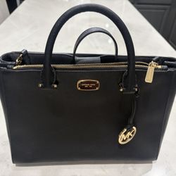 Black Micheal Kors