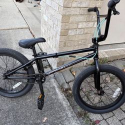 Fit Bike Co. PRK MD 2023 Gloss Black 20.5” 