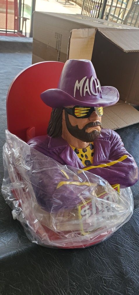Macho Man Randy Savage Slim Jim 2020 Collector Display Bust Purple WWF WWE