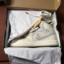Shoe