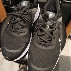 Nike Quest 5 Running Shoes