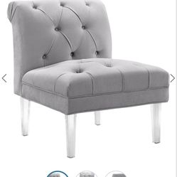 Tufted Chair 