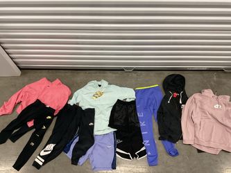 Kids Nike clothes lot      🩷 Loved before, ready for more! 🩷