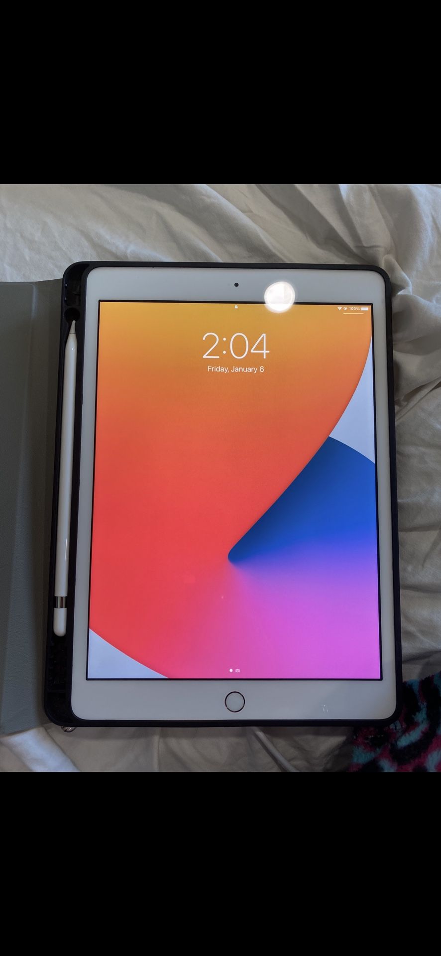 iPad With Pencil And Case