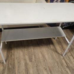PORTABLE TABLE 4 SALE 