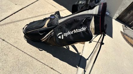 TaylorMade golf club bag