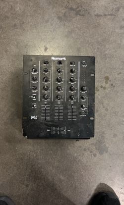 Numark M4 Mixer