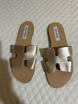 New sandls size 9