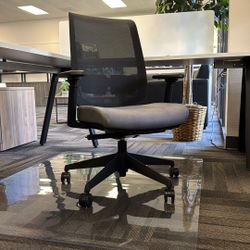 The Wells Executive Office Chair