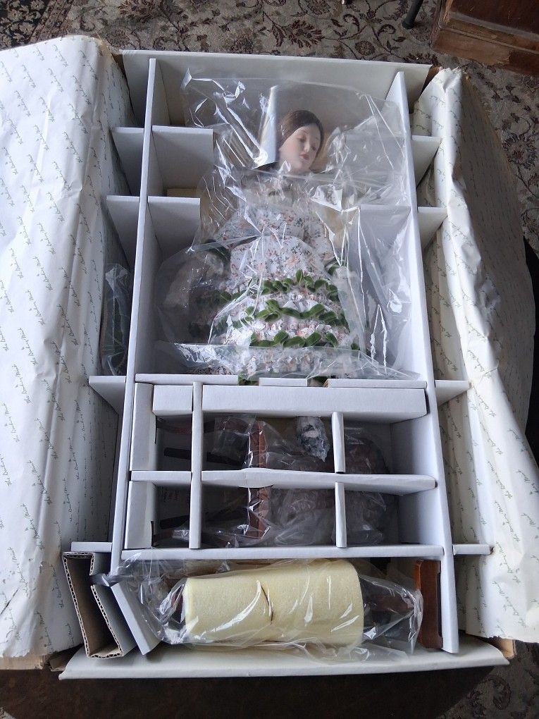 BRAND NEW ..!! NORMAN ROCKWELL ,DANBURY MINT CROQUET DOLL..!! BEAUTIFUL...