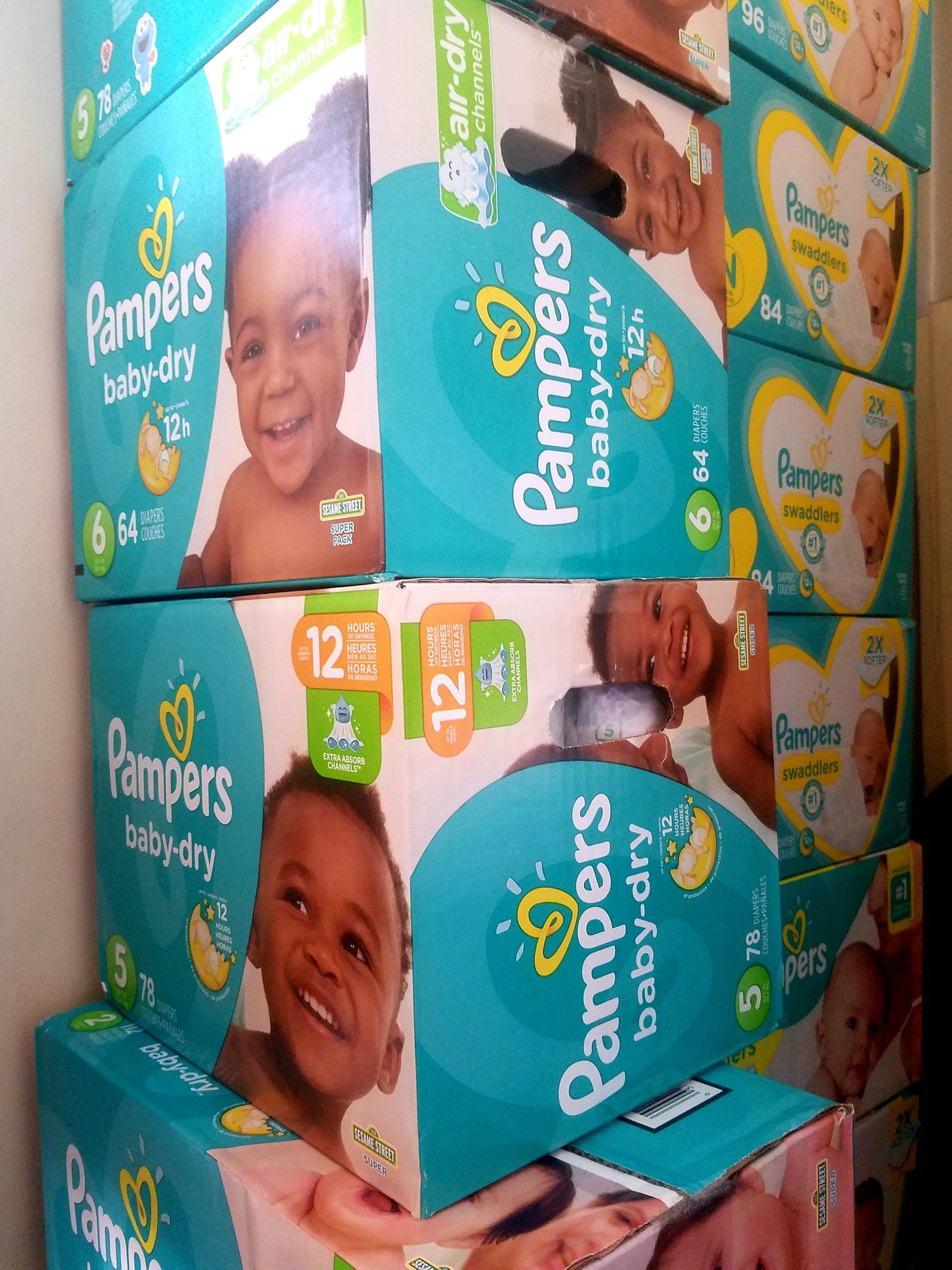 DIAPERS! PAMPERS BRAND ONLY! Pickup Only. Philadelphia Broad and Olney Area. No Delivery
