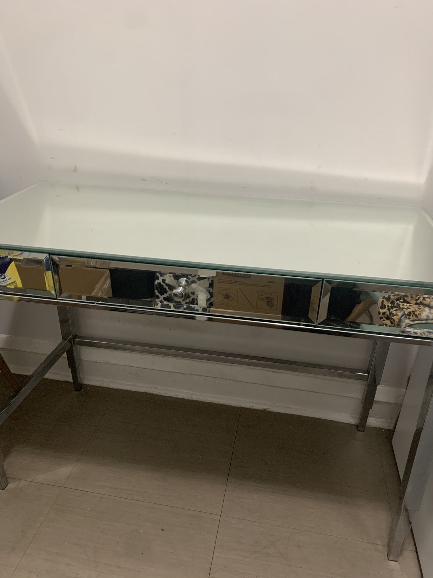 Mirrored Vanity Desk – Glam Style – Wobbly/Missing Parts – DIY Project