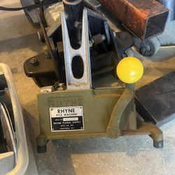 Rhyne Pick Machine