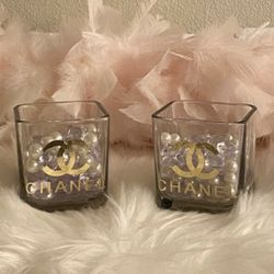 Makeup Brush Holders 