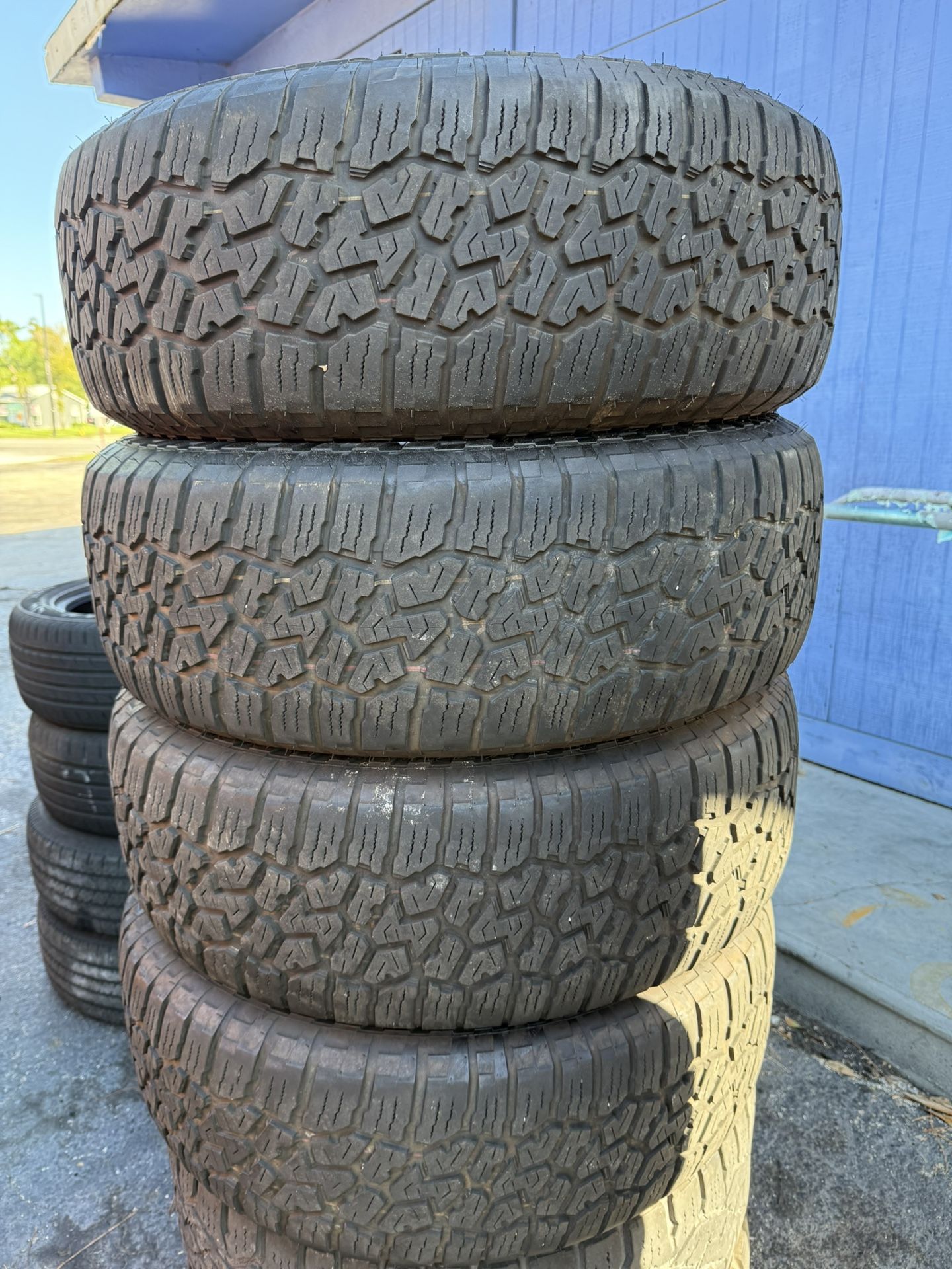 Set Of 4 Used Falken Wildpeak AT P285/65/R18 -33/12.50/R18