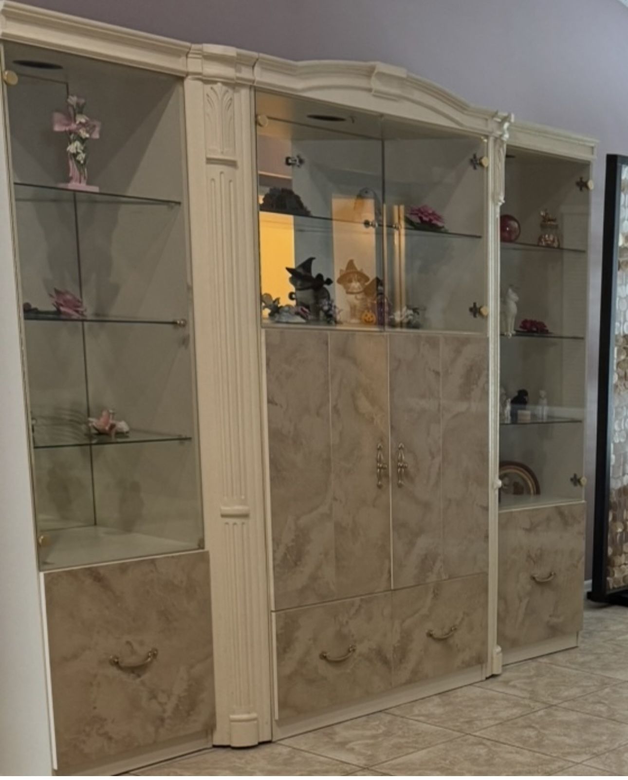 Elegant Lighted Display Cabinet – Must Pick Up by 3 PM Today