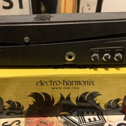 Electro-harmonix Wah/talk/fuzz Pedal