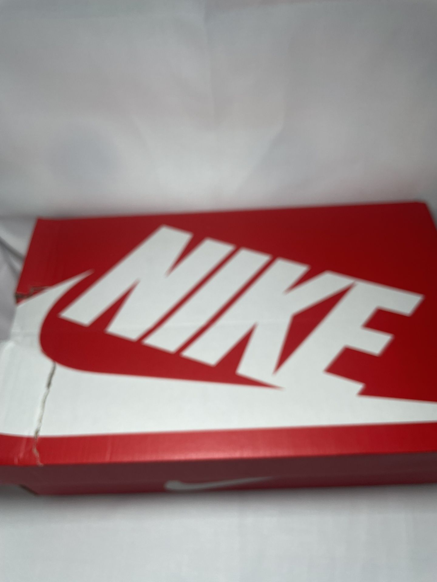 White Nike Tc 7900 Size 7.5