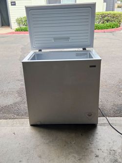Vissani chest freezer