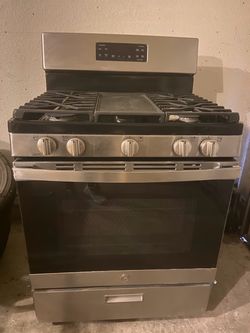 GE Stainless Steel Gas Range Stove