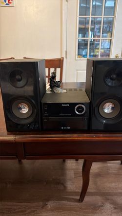 Philips Micro Music System with Speakers