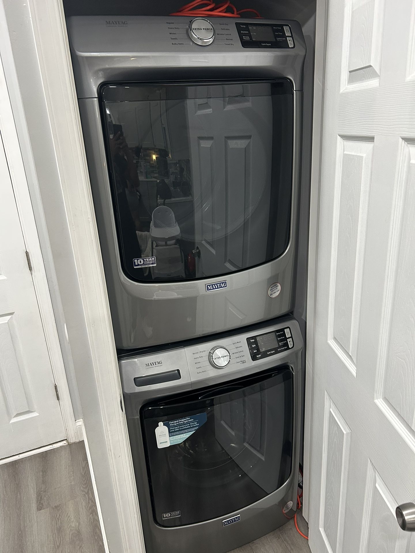 Maytag Washer & Dryer Set (Electric)