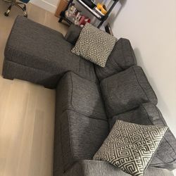 Still In Good Condition Pullout Couch 